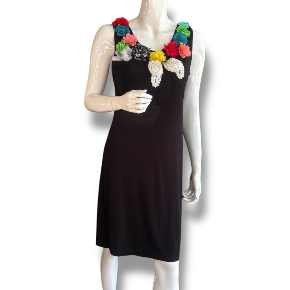 Vasna Black Sleeveless Flower Embellished Sheath Midi Dress. Women Sz Petite S